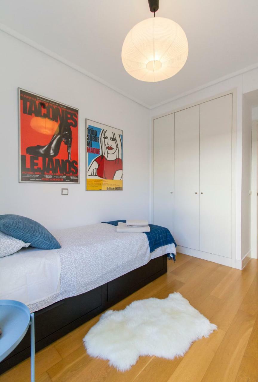 Luminoso, Moderno Y Amplio En Madrid Rio I Parking Apartment Exterior photo